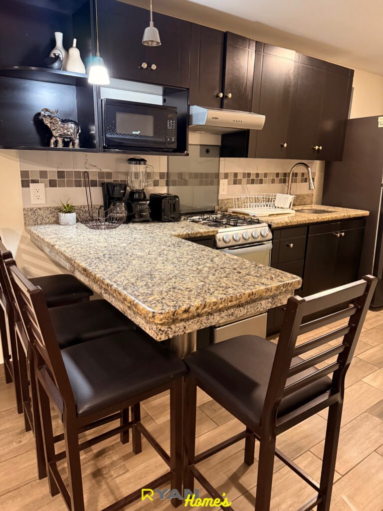 8E4F8C91-F37F-40F9-BB2F-D4F210CD49B2