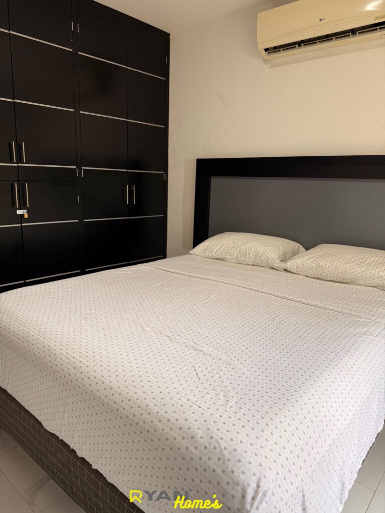 CB88E4BE-F37B-48C3-B4F4-17EE878C09EE