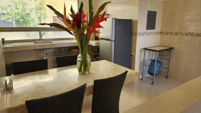 7aa5a51a-4073-4981-8ecd-7926a102138b