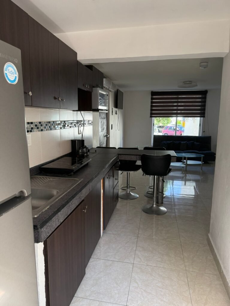 a06b90de-dc13-45c1-84d9-79e07cc185d2