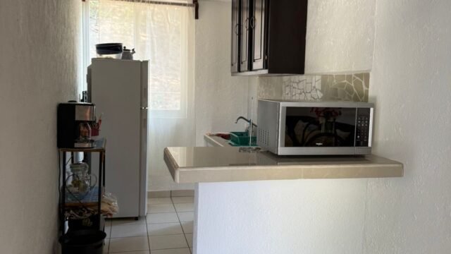 c1085d76-0c0d-4436-b12c-613d7c88eeaa