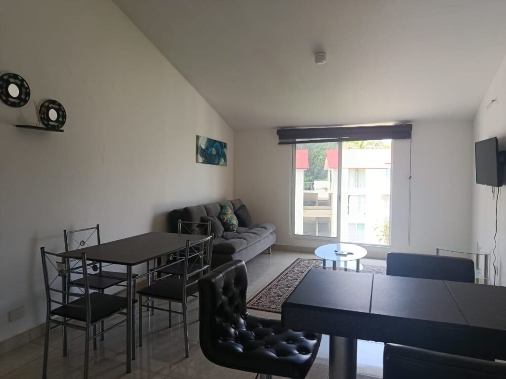 c66eae72-0df7-43cb-8f36-6b656caad88f