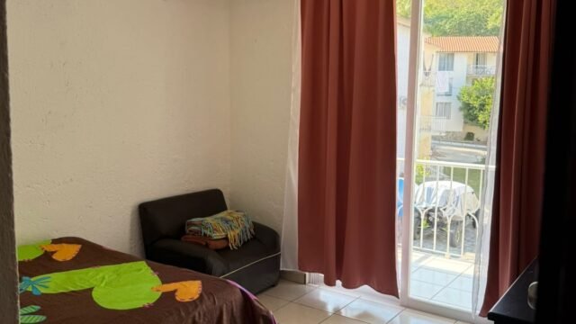 d990a072-555b-4a93-8d2c-29da8a1da45c